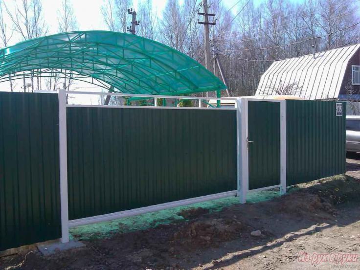 Выдвижные ворота на даче Выдвижные ворота на даче